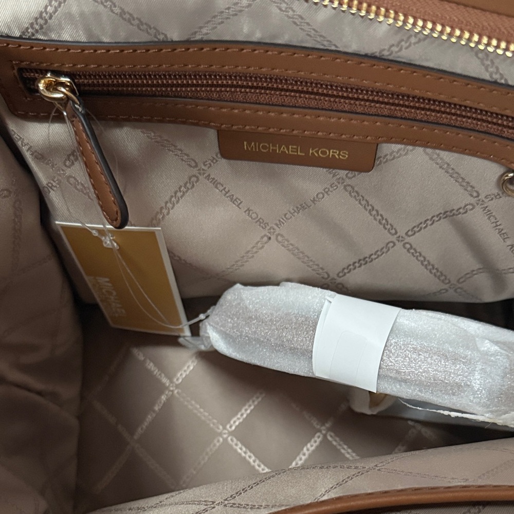 Michael Kors Tan and Cream Satchel - Picture 5 of 6
